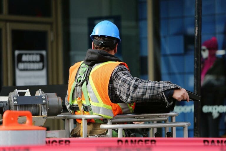 Find Qualified Labor Workers in The Construction Industry