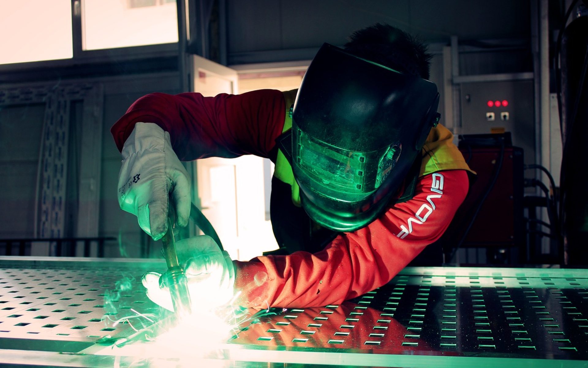 Strategies for Utilizing MGR Workforce to Find Qualified Skilled Labor